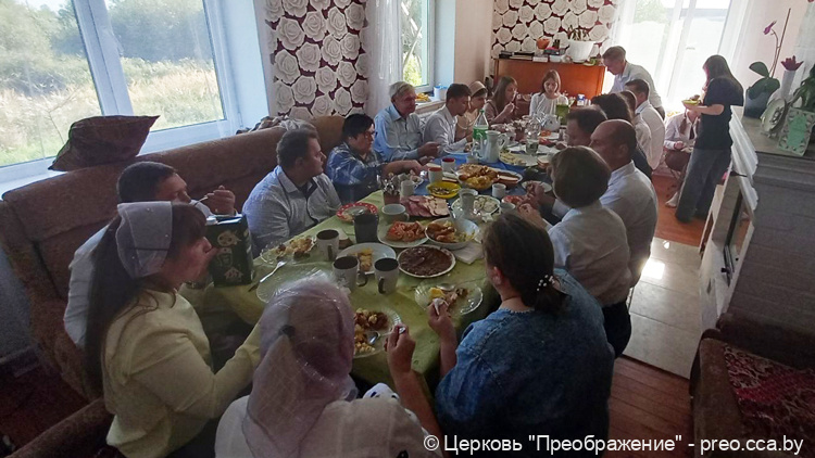 общение за столами